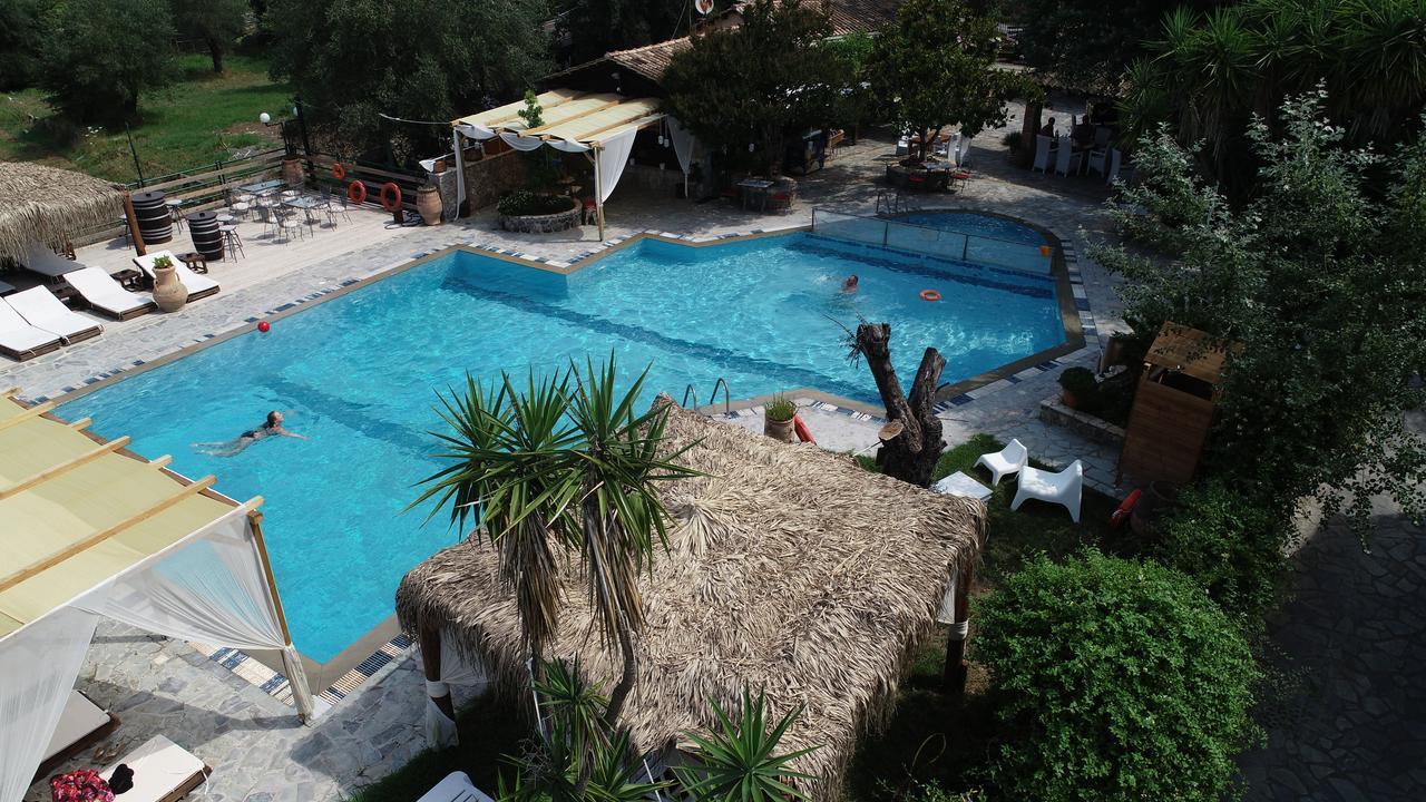 Spiti Nikos Aparthotel Danilia Luaran gambar