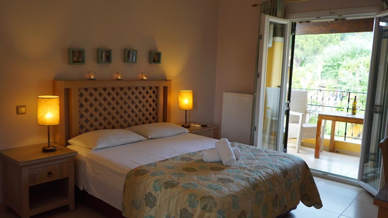 Spiti Nikos Aparthotel Danilia Luaran gambar