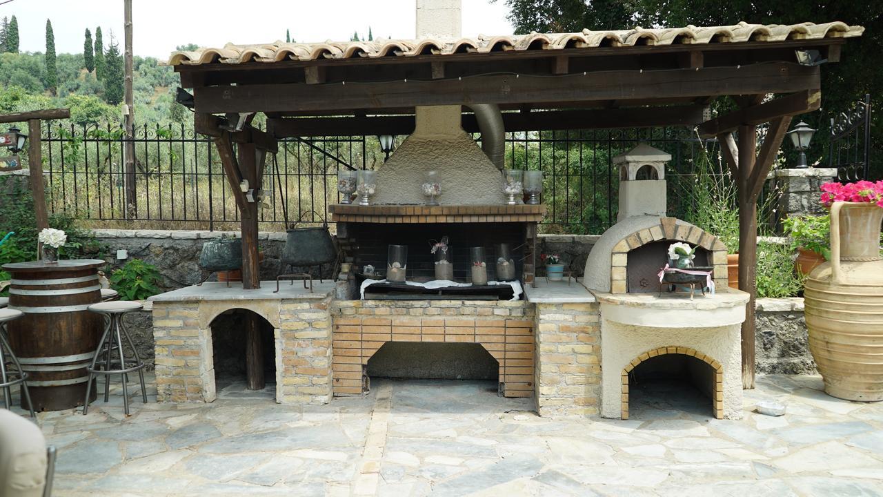 Spiti Nikos Aparthotel Danilia Luaran gambar