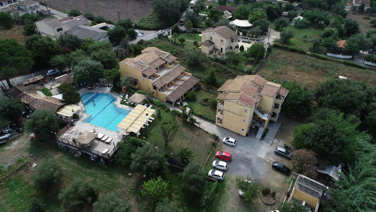 Spiti Nikos Aparthotel Danilia Luaran gambar