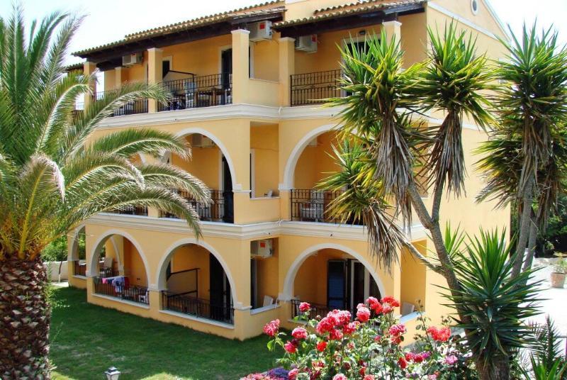 Spiti Nikos Aparthotel Danilia Luaran gambar